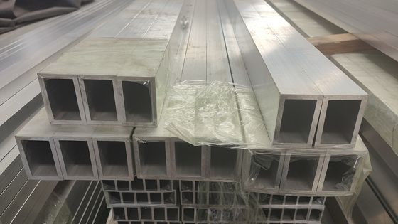 Dureté des tubes d'aluminium par extrusion T5 T6 Test QC à 100% pour diverses applications